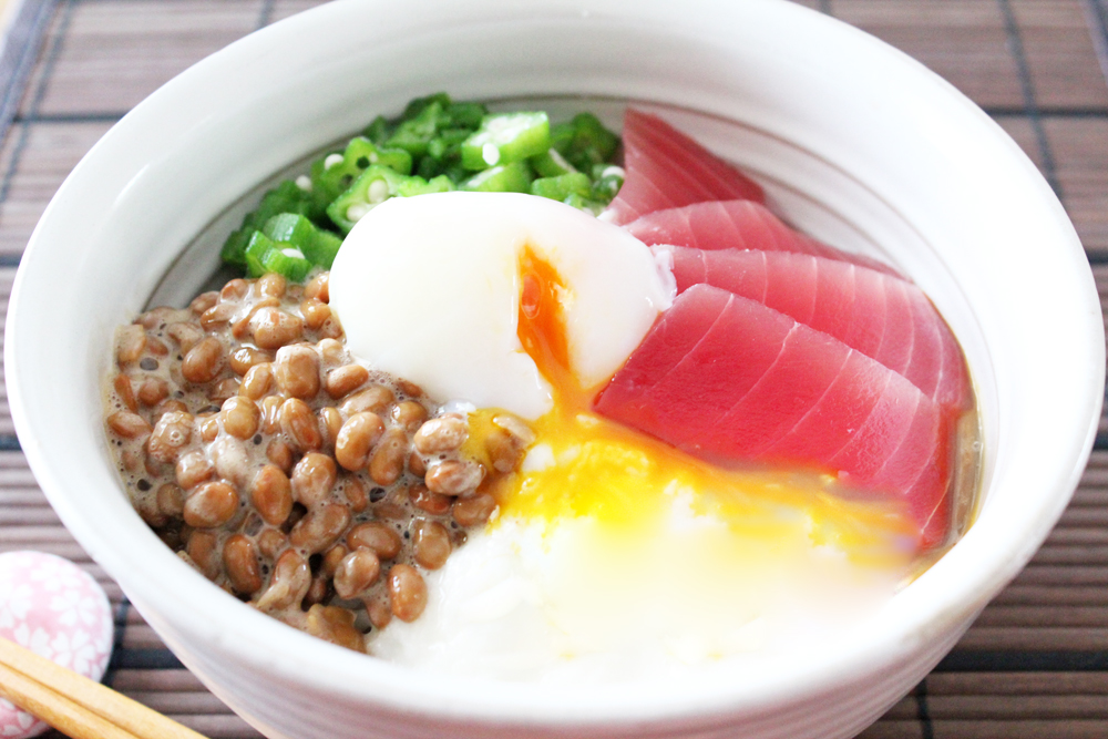 夏に食べたいネバトロ丼